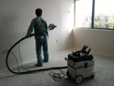 西罡噴膩子 緊跟市場潮流，推動涂裝工程新變革